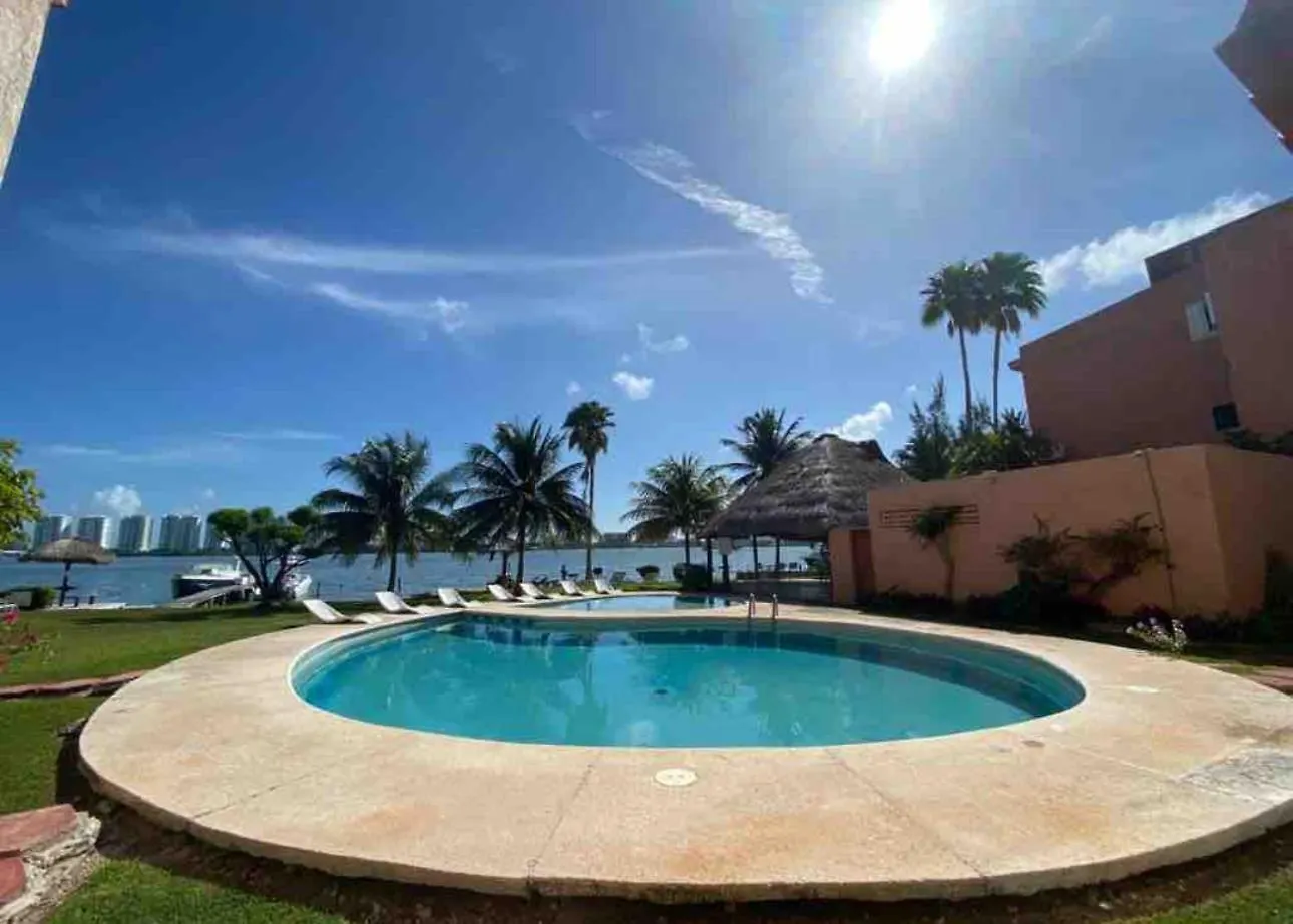 Hermoso Departamento En Zona Hotelera Frente A La Laguna Cancún 0*,